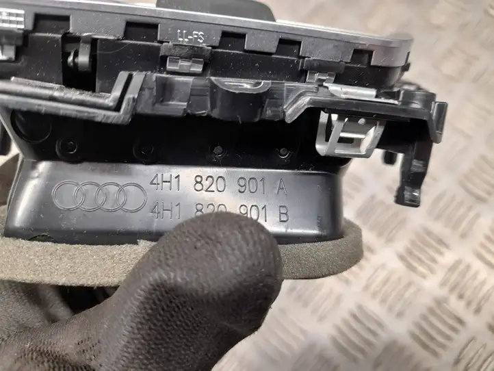 Audi A8 S8 D4 4H (2010 - 2014) 4H1820901C Боковой воздушный дефлектор — фото 3