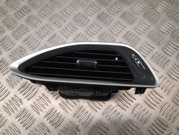 Chrysler Pacifica (2016 - ) 6EC021X9AC Боковой воздушный дефлектор — фото 1