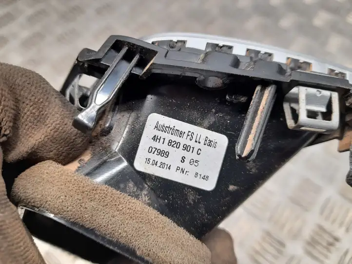 Audi A8 S8 D4 4H (2013 - 2017) 4H1820901C Боковой воздушный дефлектор — фото 3
