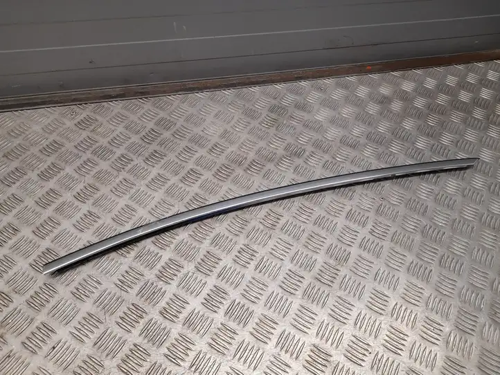 Mercedes-Benz E A207 (2010 - 2017) A2076730883 Накладка стоек лобового стекла — фото 1