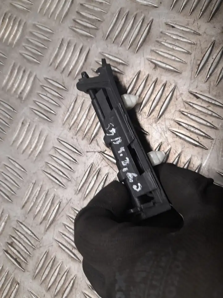 Audi A5 (2016 - ) Кронштейн заднего бампера — фото 1