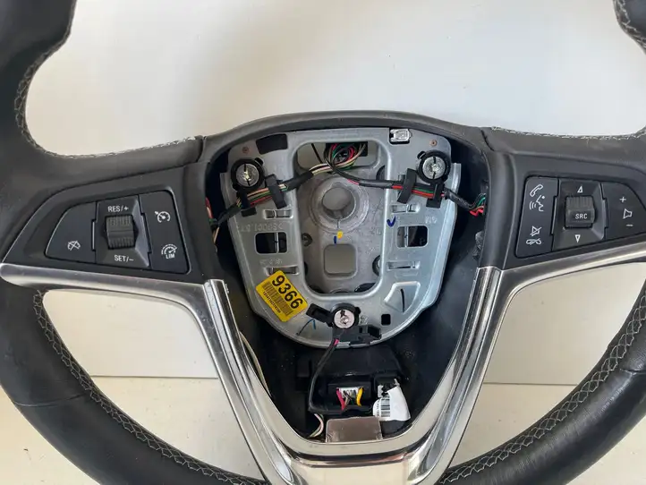 Opel Mokka X (2016 - 2019) Руль — фото 4