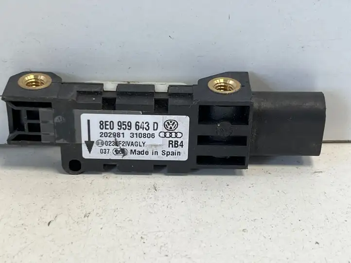 Audi A4 S4 B7 8E 8H (2004 - 2009) 8E0959643D Датчик удара SRS — фото 1