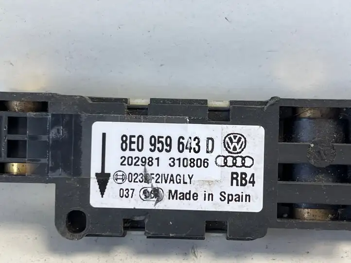 Audi A4 S4 B7 8E 8H (2004 - 2009) 8E0959643D Датчик удара SRS — фото 2