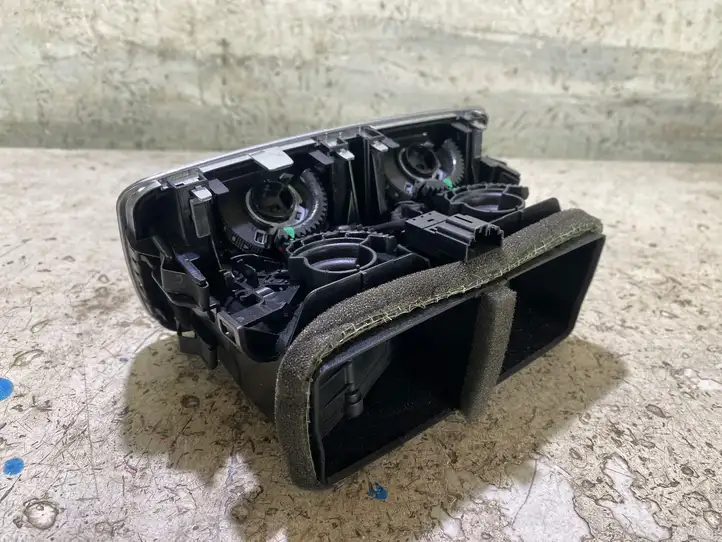 Audi A6 C7 (2011 - 2014) 4G0819203 Задний воздушный дефлектор — фото 3
