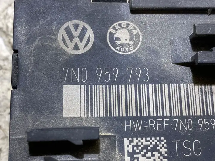 Volkswagen Tiguan (2011 - 2016) 7N0959793 Прочие блоки управления — фото 2