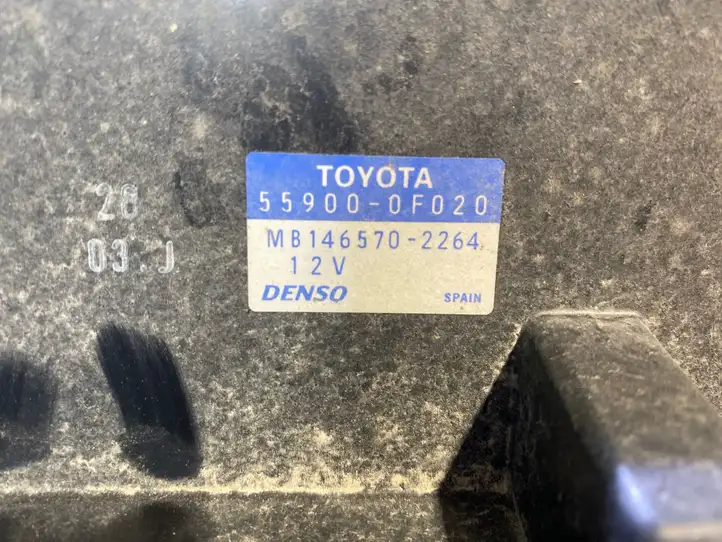 Toyota Corolla Verso AR10 (2004 - 2009) 559000F020 Блок управления климат-контролем — фото 2