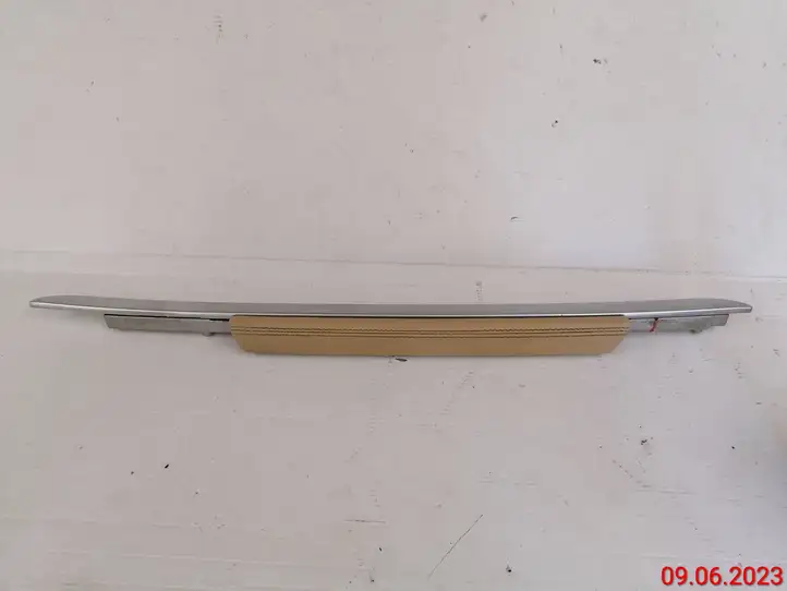 Mercedes-Benz GL X164 (2006 - 2012) 1646800870 Другая деталь консоли (туннеля) — фото 3