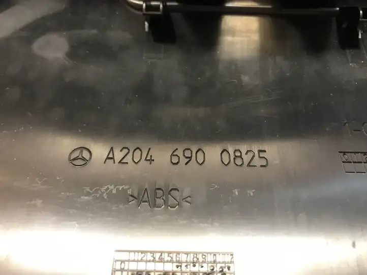Mercedes-Benz C W204 (2007 - 2014) A2046900825 Отделка порога багажника — фото 6
