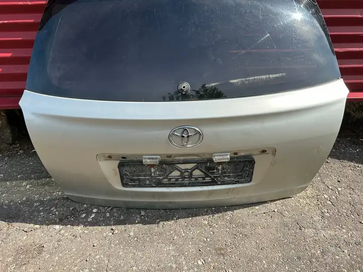 Toyota Avensis T250 (2003 - 2006) Крышка багажника — фото 2