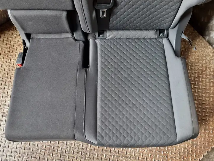 Volkswagen Tiguan Allspace (2017 - ) Заднее сиденье — фото 2