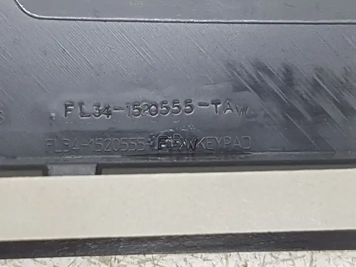 Ford F150 (2020 - ) FL341520555 Накладка стекла передней двери — фото 4