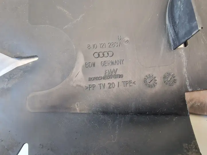 Audi TT TTS Mk2 (2006 - 2010) 8J0121283A Дефлектор воздуха — фото 3