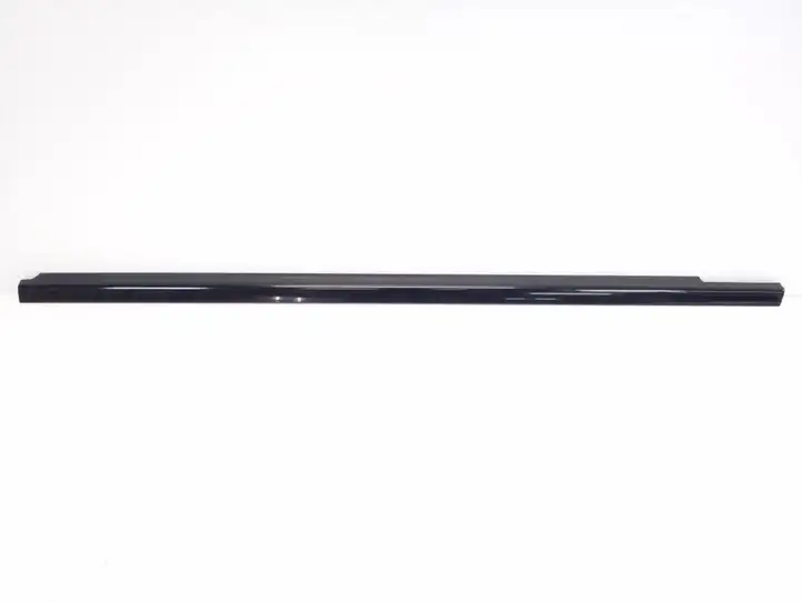 Mercedes-Benz E W212 (2009 - 2016) A2127250365 Накладка стекла передней двери — фото 1