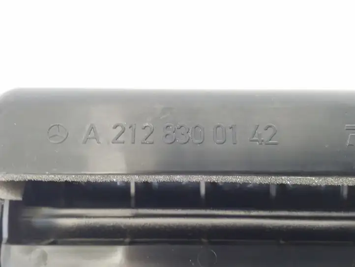 Mercedes-Benz E W212 (2009 - 2016) A2128300142 Решетка в крыле — фото 3