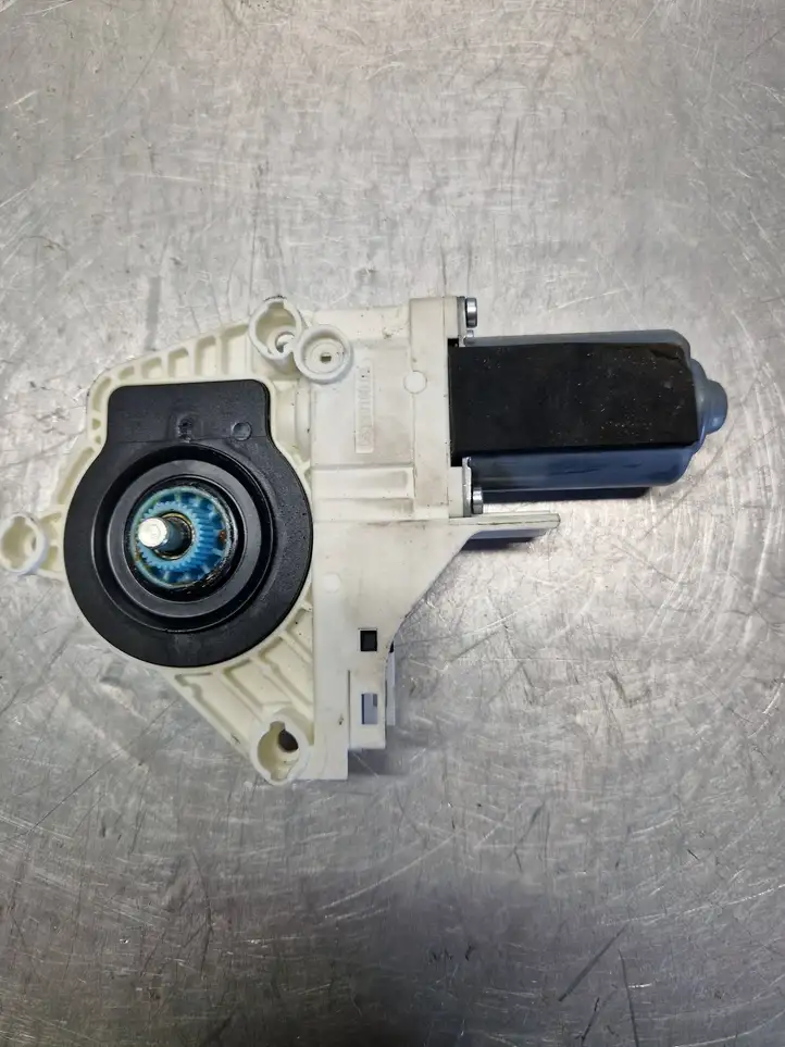 Audi A4 S4 B8 8K (2011 - 2015) 8K0959801A Стеклоподъемник задней двери — фото 1
