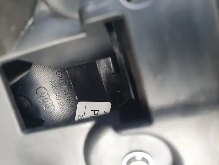 Audi A4 S4 B9 (2015 - 2019) 8W0867318 Обшивка задней двери — фото 6
