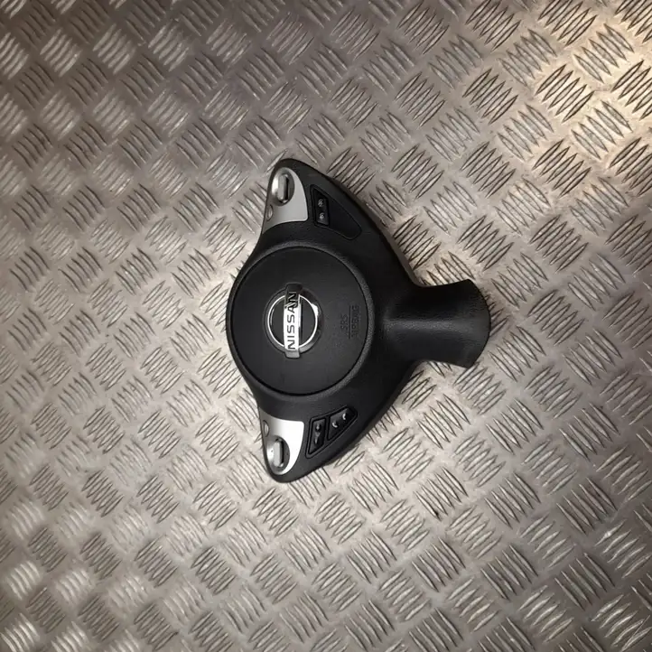 Nissan Juke I F15 (2010 - 2018) NK70S1A10 Подушка безопасности руля — фото 1