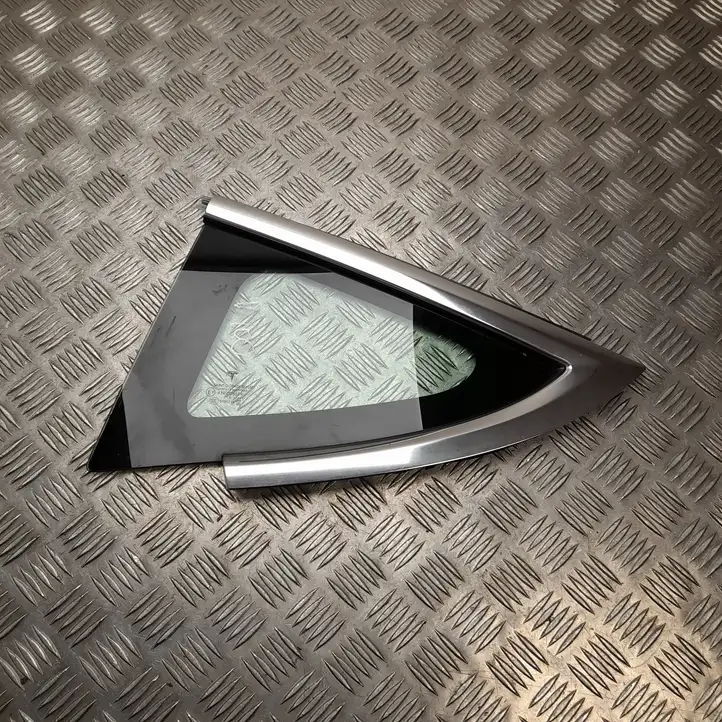Tesla Model 3 (2017 - 2023) 108070300 Форточка двери — фото 1