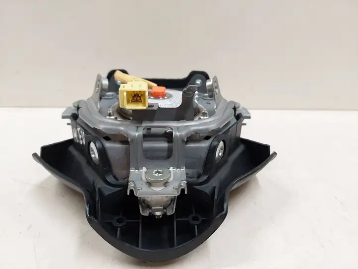 Mitsubishi i-MiEV (2011 - 2016) TG10A02001 Подушка безопасности руля — фото 4