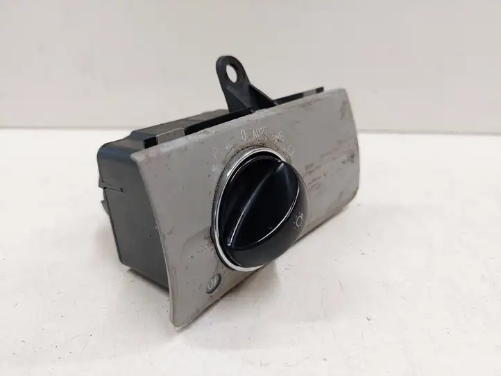 Mercedes-Benz E W211 (2002 - 2009) 2115450704 Включатель фонарей — фото 2