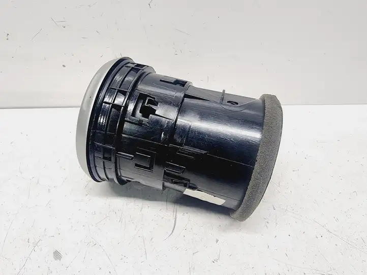 Nissan Qashqai (2006 - 2010) 68760JD10A Боковой воздушный дефлектор — фото 3