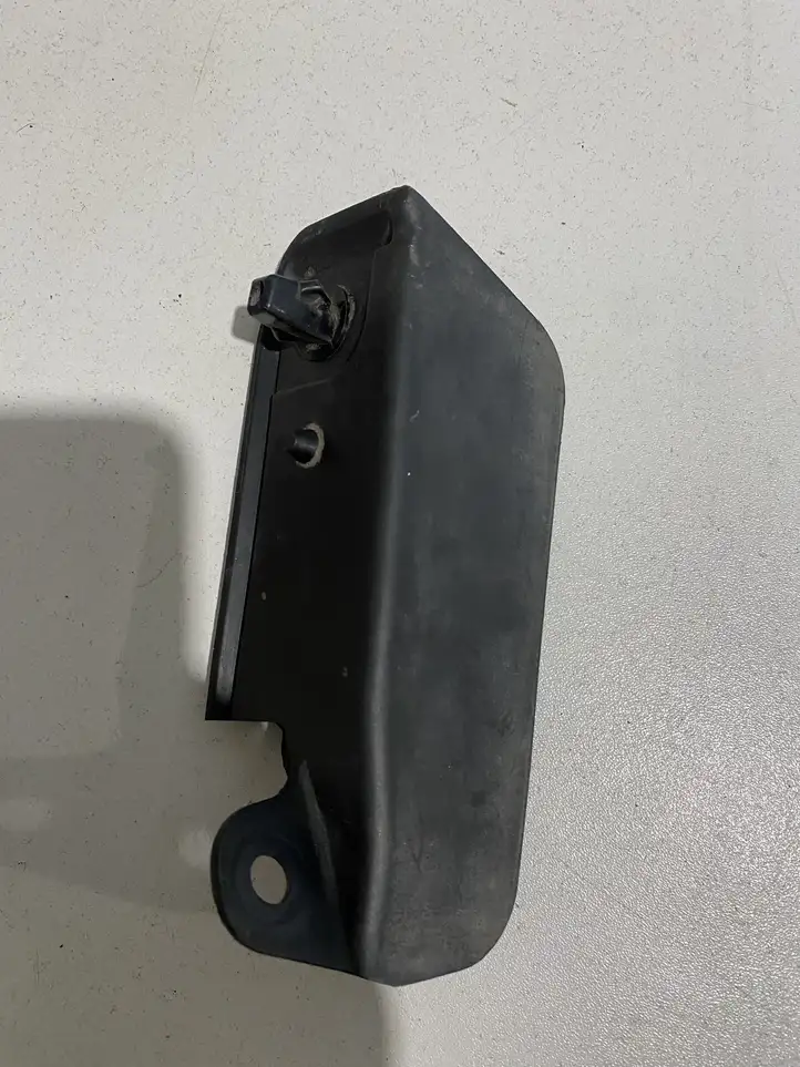 Lexus UX (2020 - ) 6563176020 Задний брызговик — фото 4