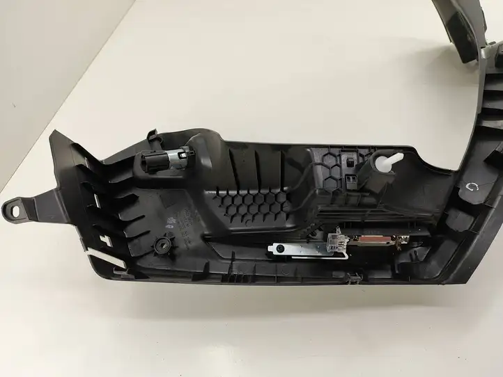Volkswagen Golf VII (2013 - 2019) 5G6867762H Прочая отделка багажника — фото 4