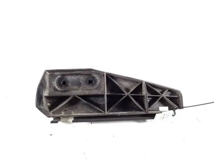 Toyota Corolla Verso AR10 (2004 - 2009) 52563-0F010 Кронштейн заднего бампера — фото 1