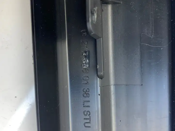 Mercedes-Benz E W212 (2009 - 2016) 2126660136 Внутренняя отделка переднего порога — фото 3