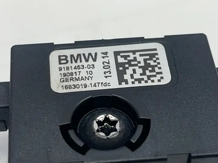 BMW 1 F20 F21 (2011 - 2019) 9181453 Усилитель антенны — фото 4