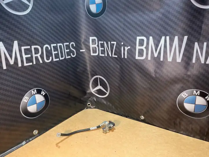 BMW 7 G11 G12 (2015 - 2022) 18775710 Минусовой провод аккумулятора — фото 2