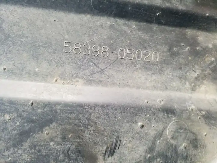 Toyota Avensis T250 (2003 - 2006) 5839805020 Защита заднего бампера — фото 4