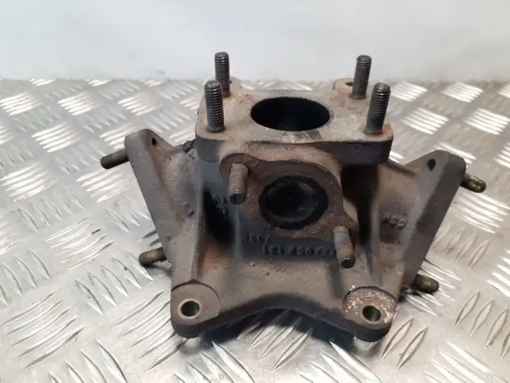 Audi A4 S4 B6 8E 8H (2000 - 2006) 059131799B Другая деталь (детали) коллектора выброса — фото 1