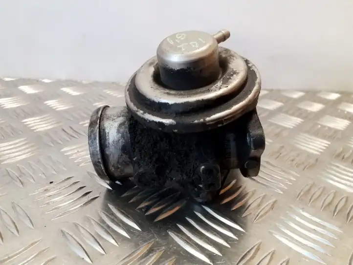 Seat Toledo II (1M) (1998 - 2006) 038129637B Клапан EGR — фото 2