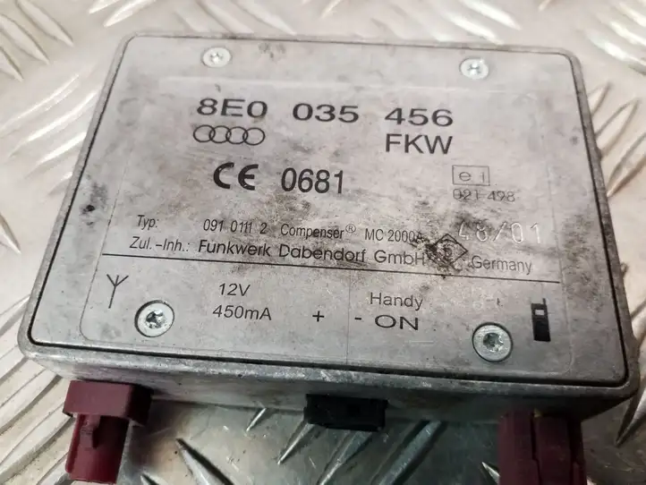Audi A6 S6 C5 4B (2001 - 2004) 8E0035456 Усилитель антенны — фото 3