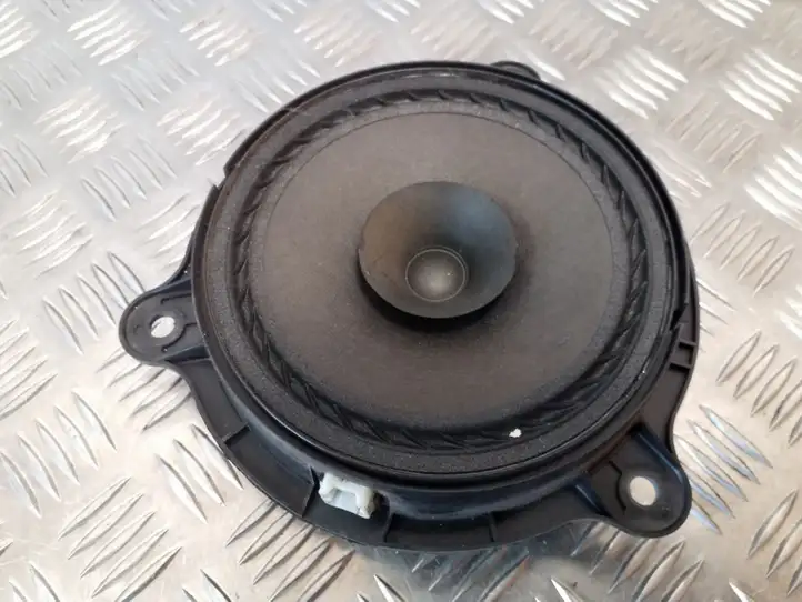 Nissan Juke I F15 (2010 - 2018) 28156EE500 Динамики передних дверей — фото 1