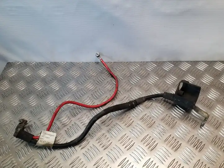 Seat Leon (1P) (2005 - 2012) 1K0971228L Плюсовой провод аккумулятора — фото 2