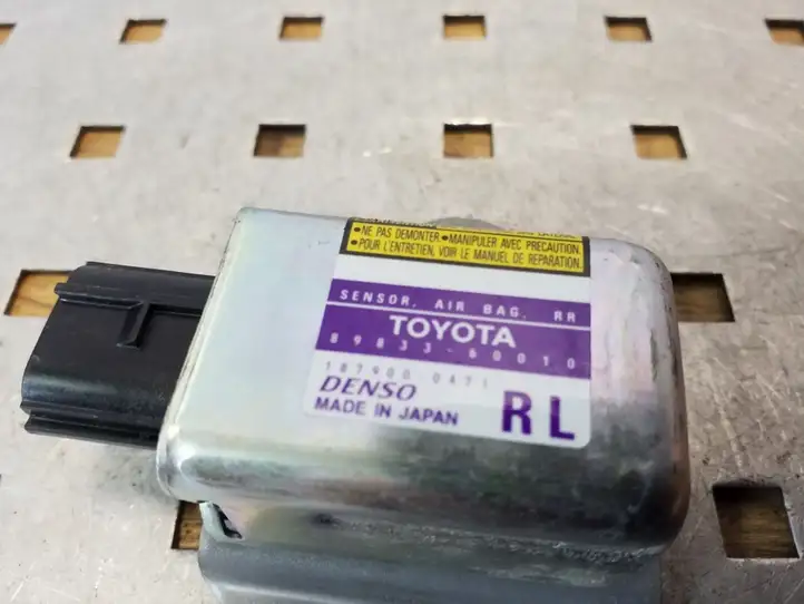 Toyota Land Cruiser (J120) (2002 - 2009) 8983360010 Датчик удара SRS — фото 3