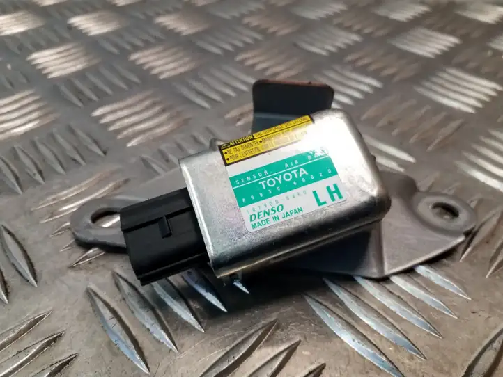 Toyota Land Cruiser (J120) (2002 - 2009) 8983060020 Датчик удара SRS — фото 2