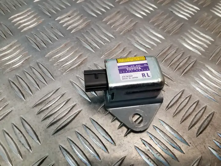 Toyota Land Cruiser (J120) (2002 - 2009) 8983360010 Датчик удара SRS — фото 1