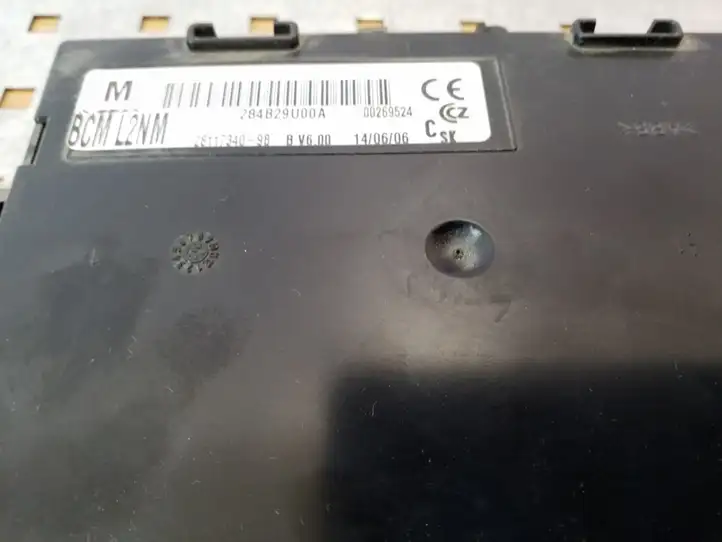 Nissan Note (E11) (2006 - 2014) 284B29U00A Модуль комфорта — фото 4