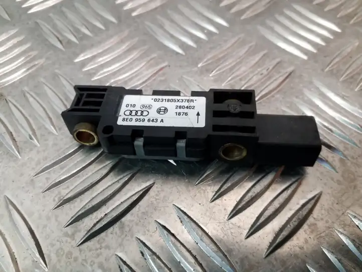 Audi A4 S4 B6 8E 8H (2000 - 2006) 8E0959643A Датчик удара SRS — фото 1