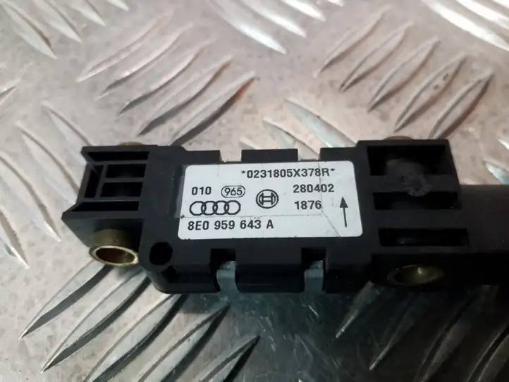 Audi A4 S4 B6 8E 8H (2000 - 2006) 8E0959643A Датчик удара SRS — фото 2
