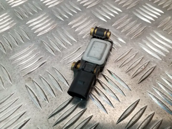 Audi A4 S4 B6 8E 8H (2000 - 2006) 8E0959643A Датчик удара SRS — фото 4