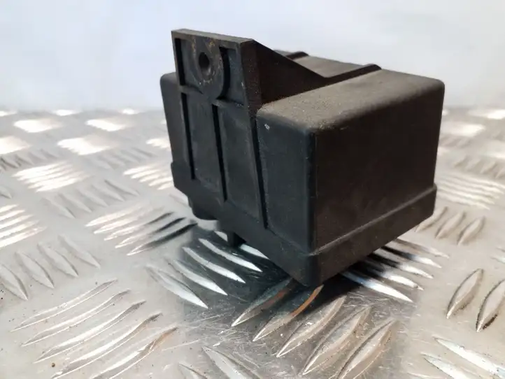 Fiat Ulysse (2002 - 2010) 0281003005 Реле накала свечей — фото 3