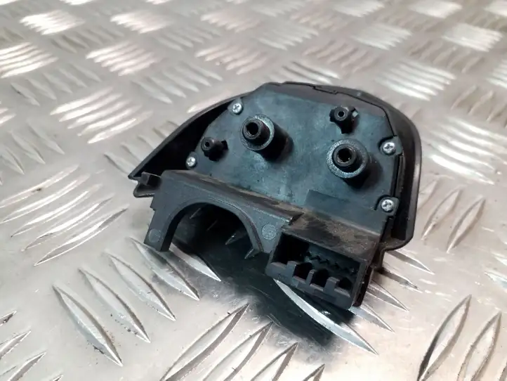 Honda FR-V (2004 - 2009) Кнопки на рулевом колесе — фото 3