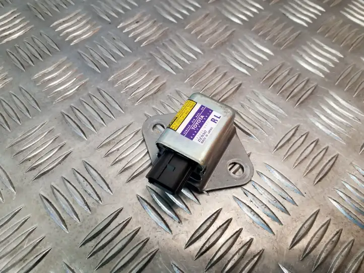 Toyota Land Cruiser (J120) (2002 - 2009) 8983360010 Датчик удара SRS — фото 2