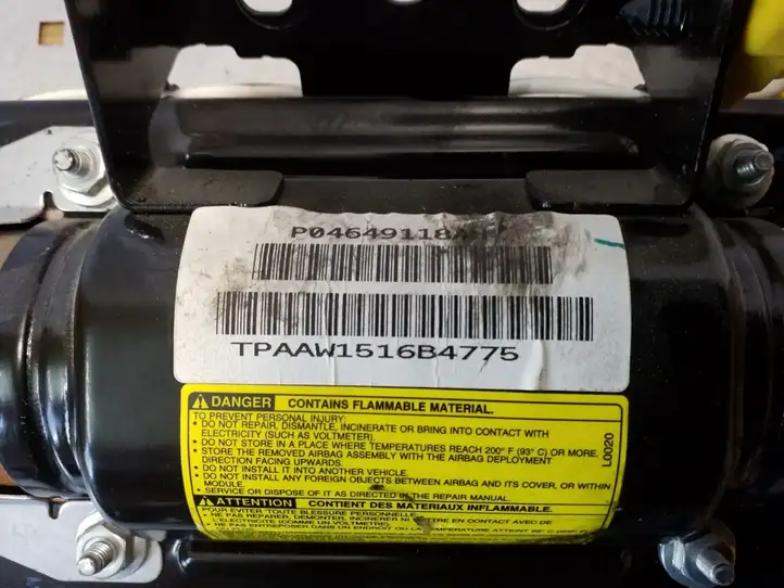 Chrysler 300 - 300C (2005 - 2011) P04649118AH Подушка безопасности пассажира — фото 2