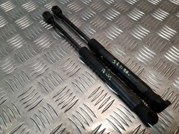Audi A4 S4 B6 8E 8H (2000 - 2006) 4B5827552G Амортизатор крышки багажника — фото 4